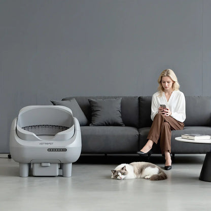 Venus - Self-cleaning litter box
